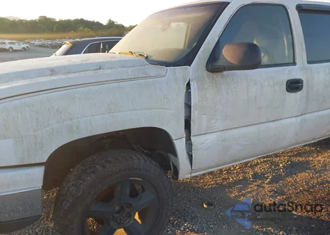 2007 Chevrolet Silverado 1500 Classic Ls z USA, uszkodzony, nr VIN 2GCEK13VX71133571